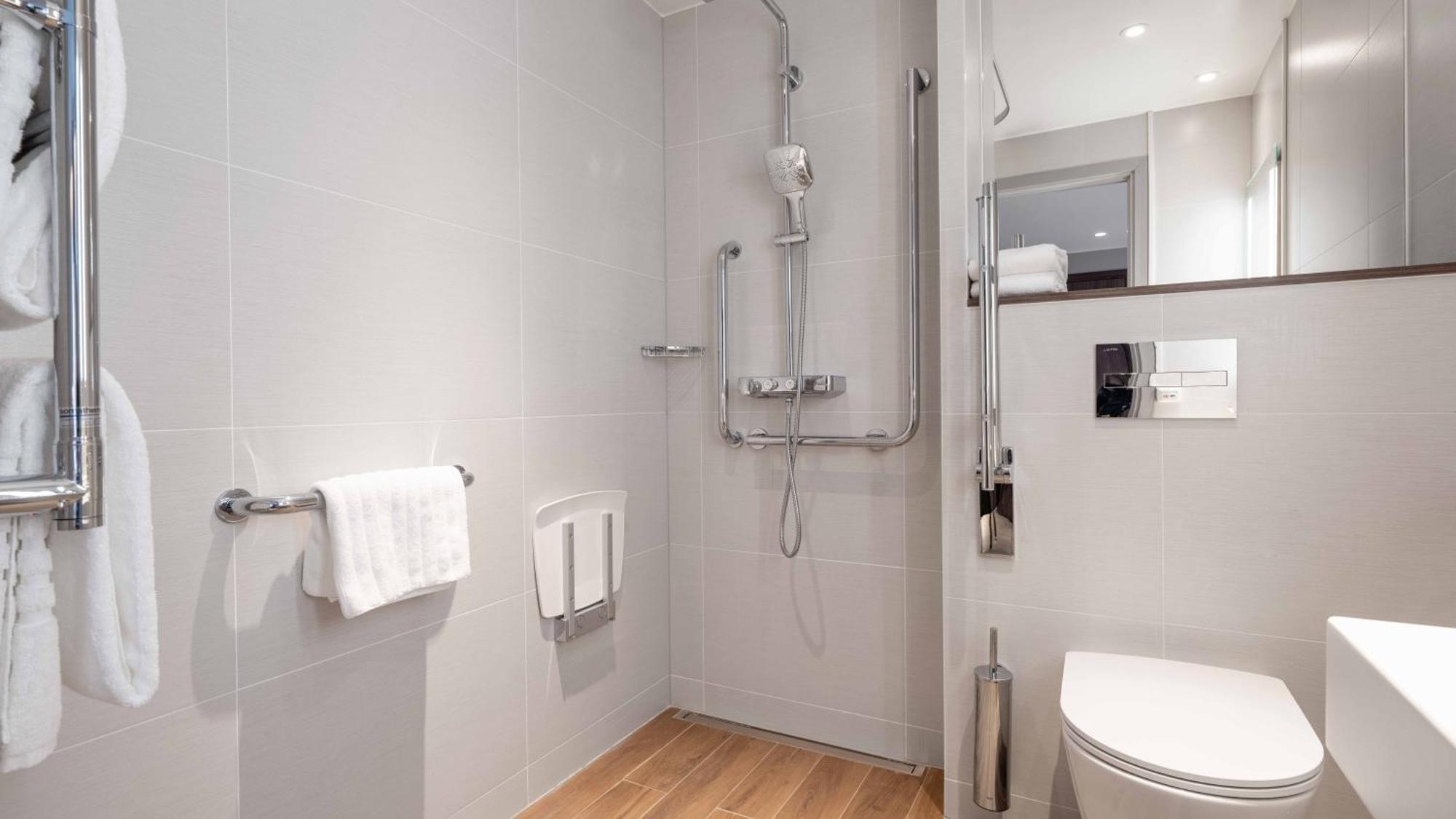 Voco Stockholm - Kista By Ihg Hotel Bilik gambar