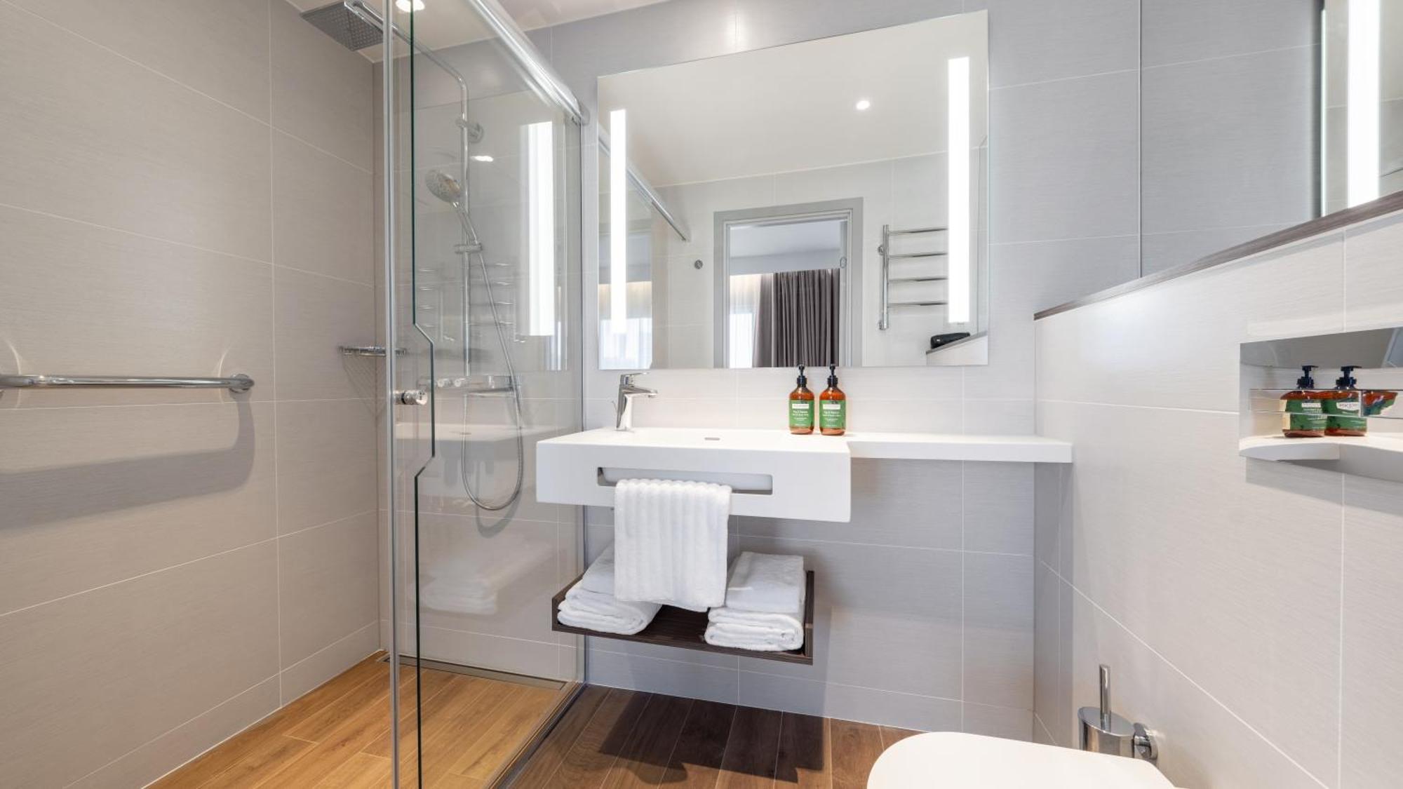 Voco Stockholm - Kista By Ihg Hotel Bilik gambar